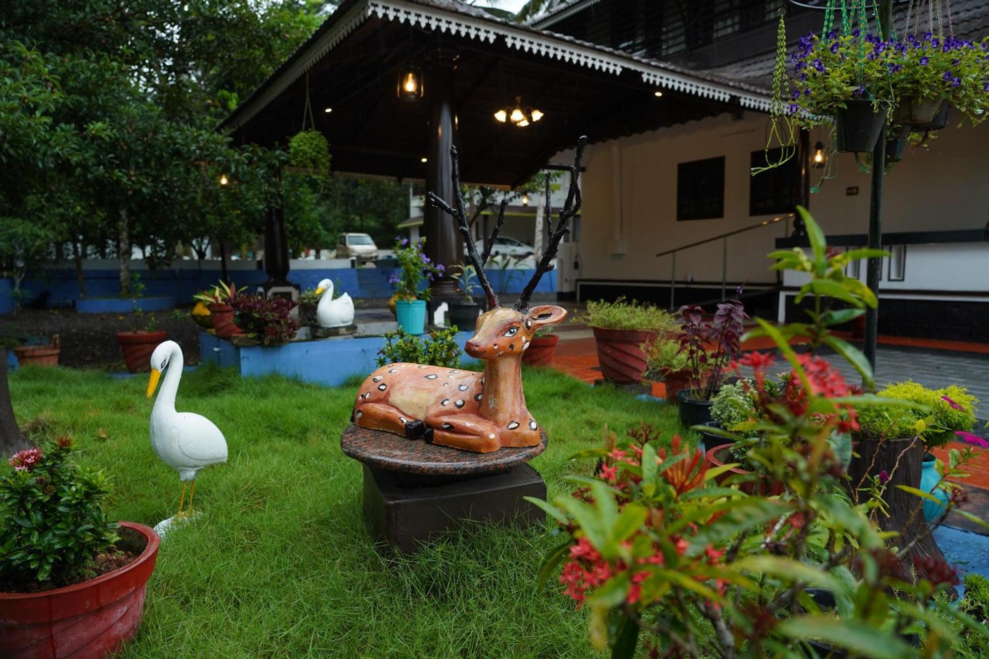 Arayathu Heritage Homestay